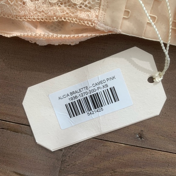 Doen Delicates Alicia Bralette Cameo Pink Lace NWT - Picture 8 of 8